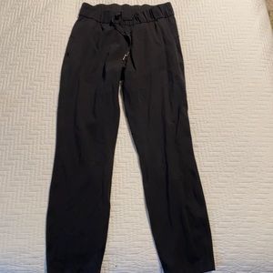 Lululemon joggers small black